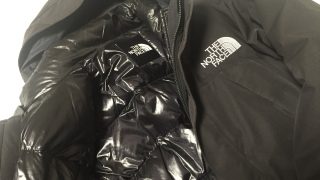 ノースフェイスのマウンテンジャケットにインナーダウンを連結